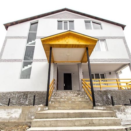 Katos Guesthouse Mestia Luaran gambar