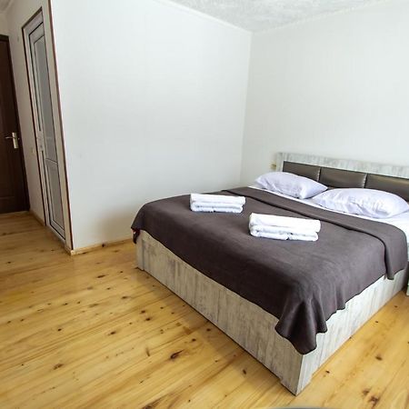 Katos Guesthouse Mestia Luaran gambar