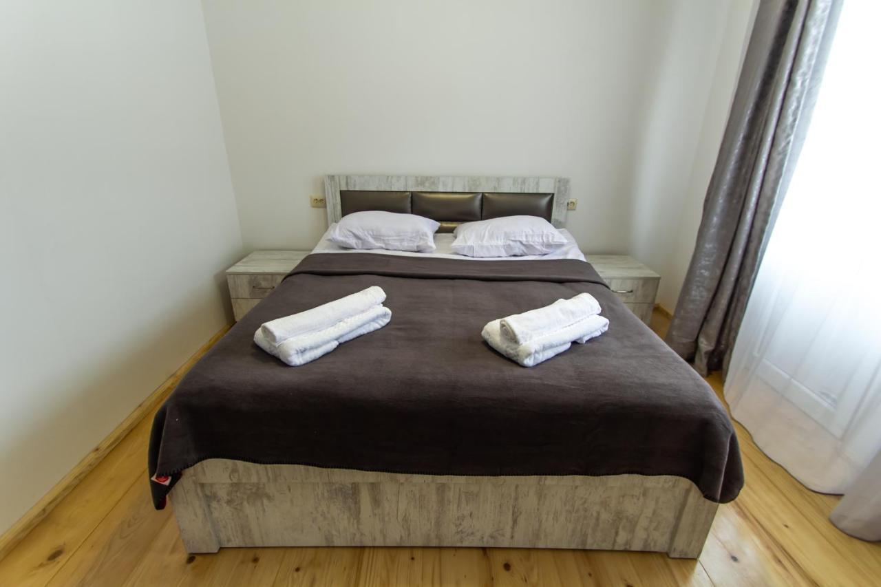 Katos Guesthouse Mestia Luaran gambar