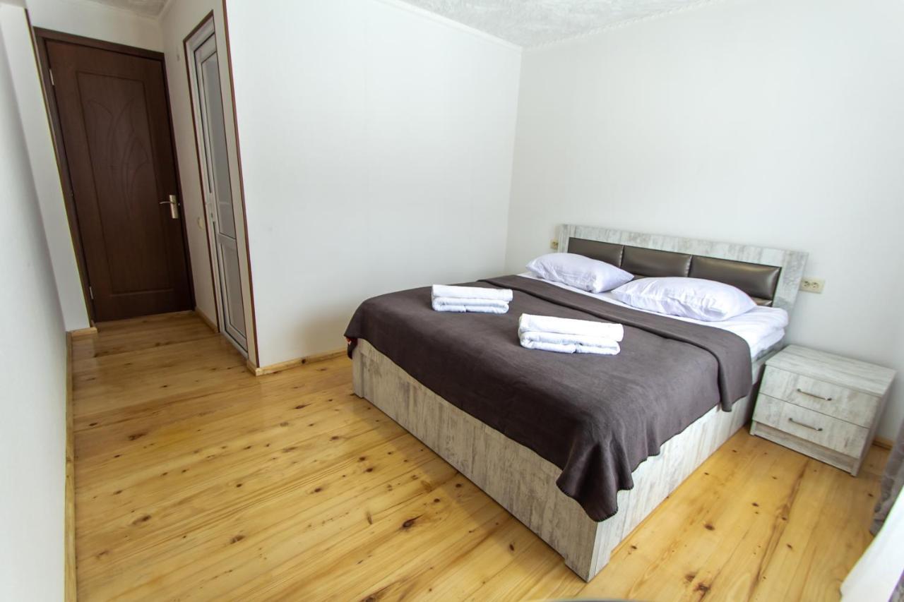 Katos Guesthouse Mestia Luaran gambar