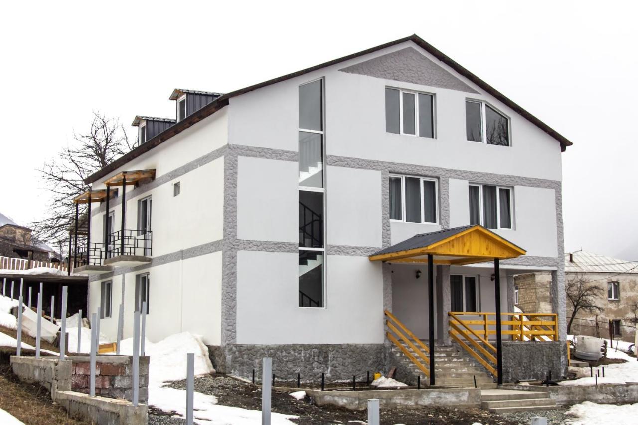 Katos Guesthouse Mestia Luaran gambar