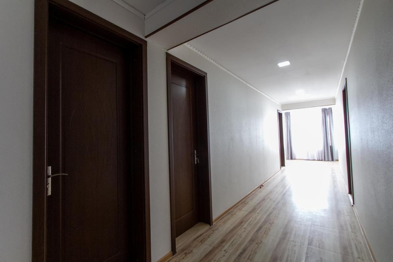 Katos Guesthouse Mestia Luaran gambar