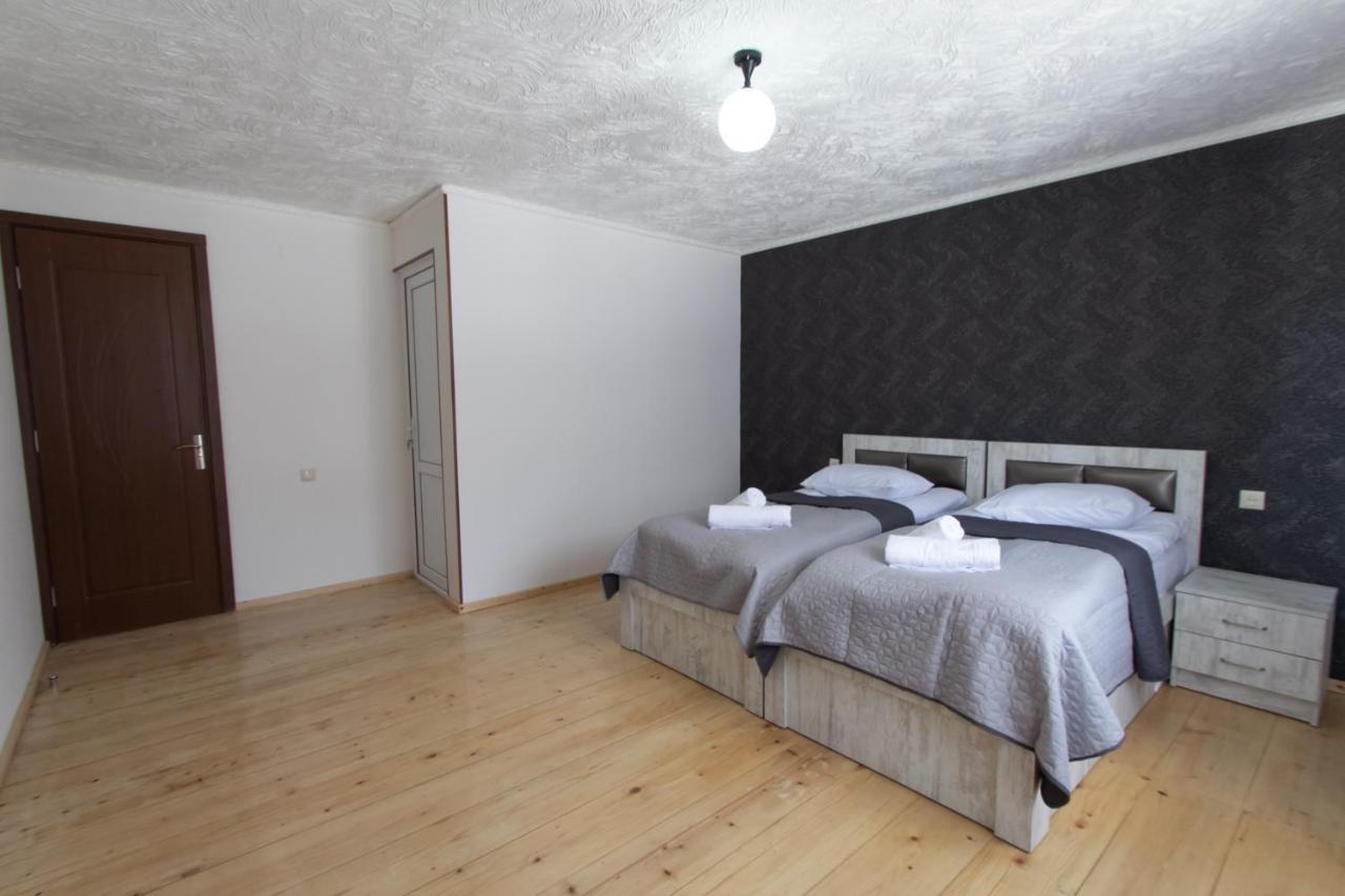 Katos Guesthouse Mestia Luaran gambar