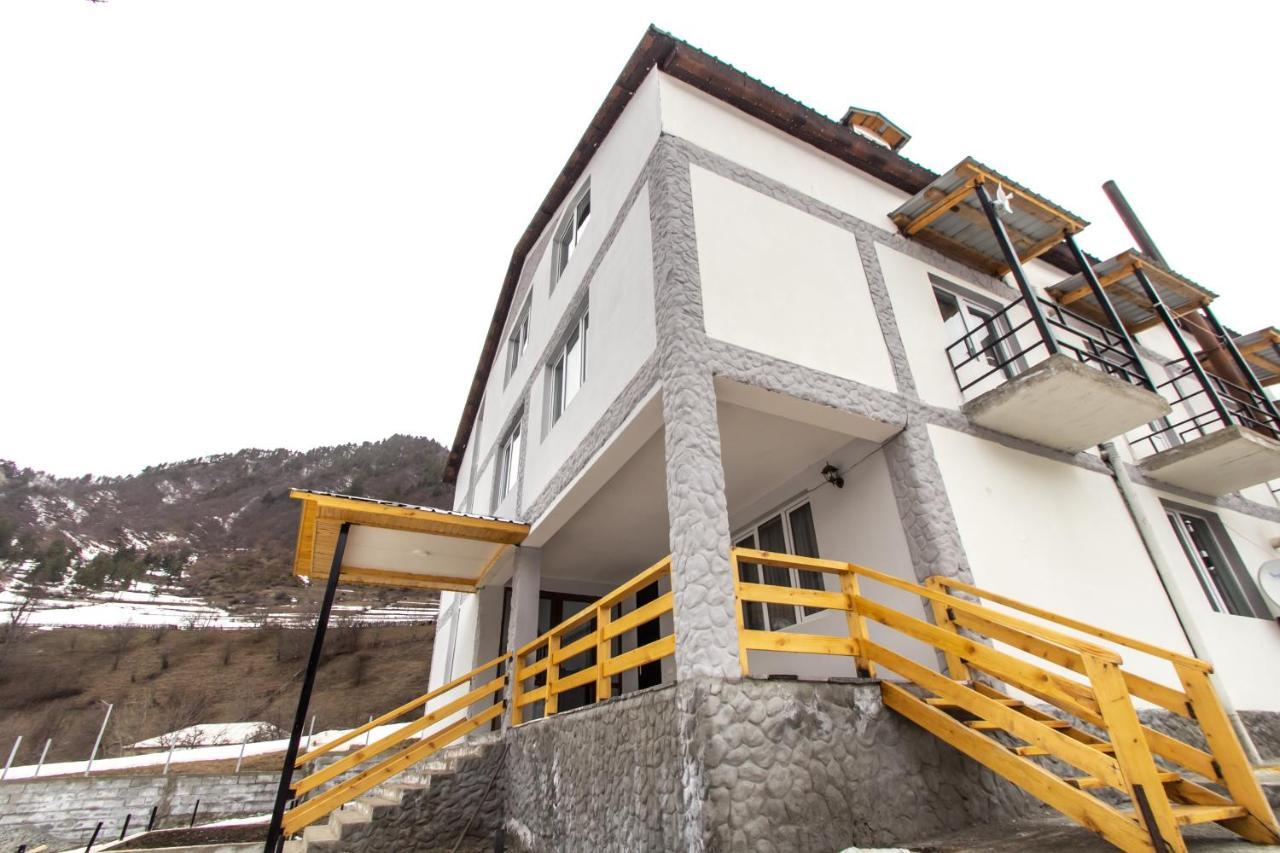 Katos Guesthouse Mestia Luaran gambar