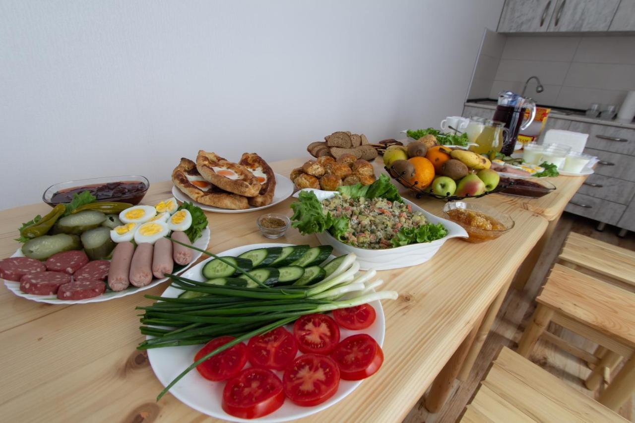Katos Guesthouse Mestia Luaran gambar