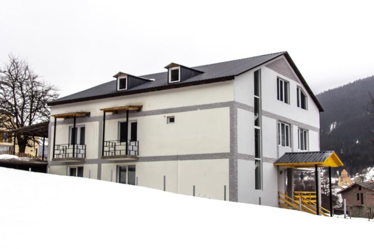 Katos Guesthouse Mestia Luaran gambar