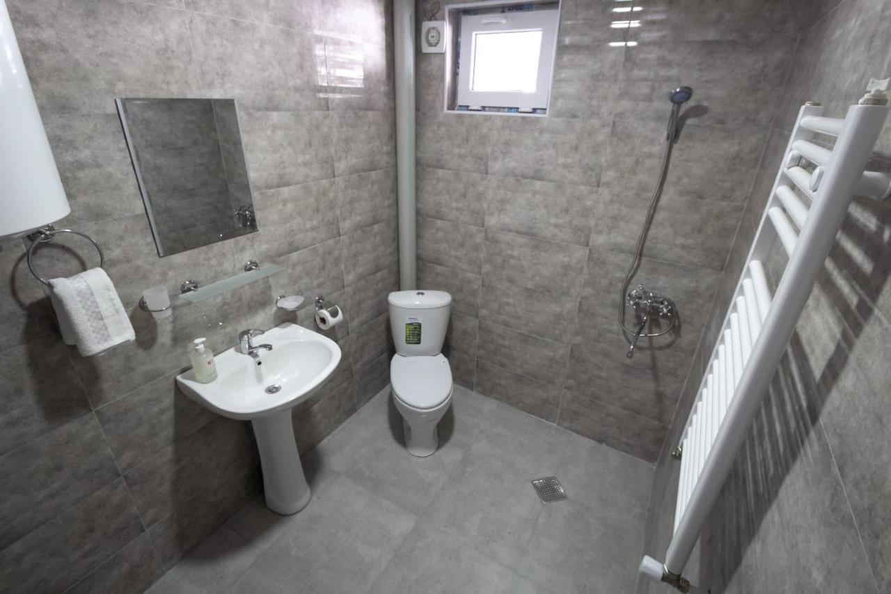 Katos Guesthouse Mestia Luaran gambar