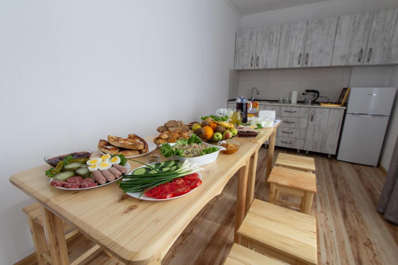 Katos Guesthouse Mestia Luaran gambar