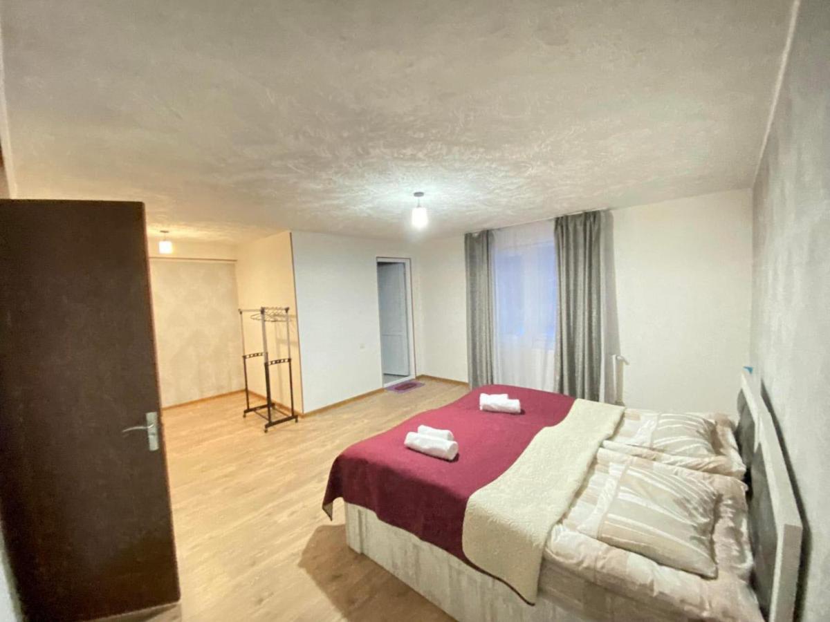 Katos Guesthouse Mestia Luaran gambar